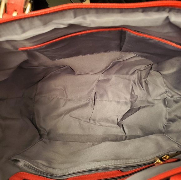 Purse - Picture 2 of 3